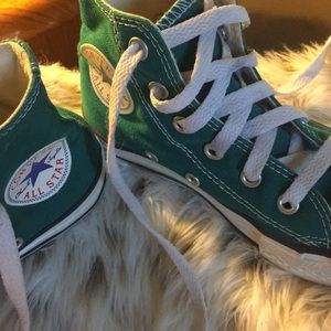 Converse Shoes - Toddler 11 1/2 Converse shoes in excellent shape! Converse Shoes - Toddler 11 1/2 Converse shoes in excellent shape!